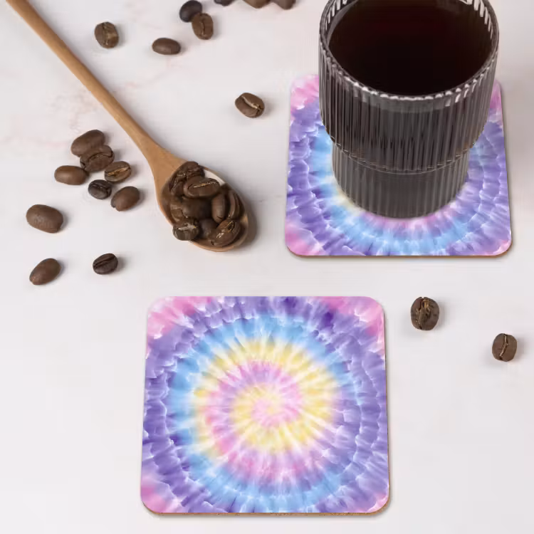 Spiraal - Tie dye - Pasteltinten onderzetter kurk middel -sfeer2
