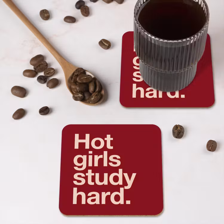 Tekst - Studie - Motivatie - Modern - Rood onderzetter kurk middel -sfeer2
