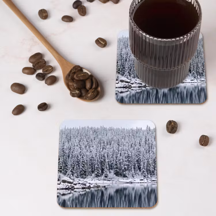 Bos - Reflectie - Meer - Winter - Serene onderzetter kurk middel -sfeer2