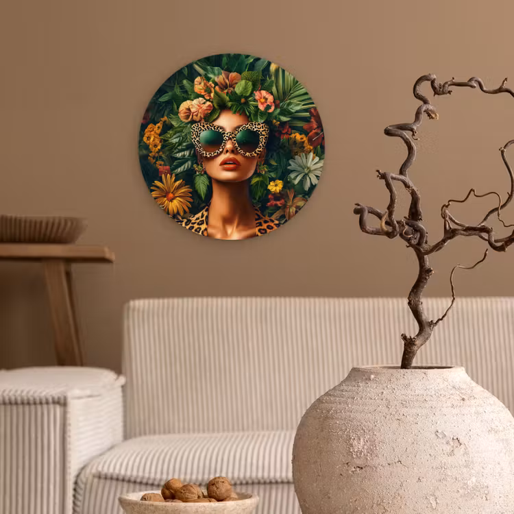 Vrouw - Panterprint - Jungle - Natuur - Luxe Wandcirkel plexiglas klein -sfeer1