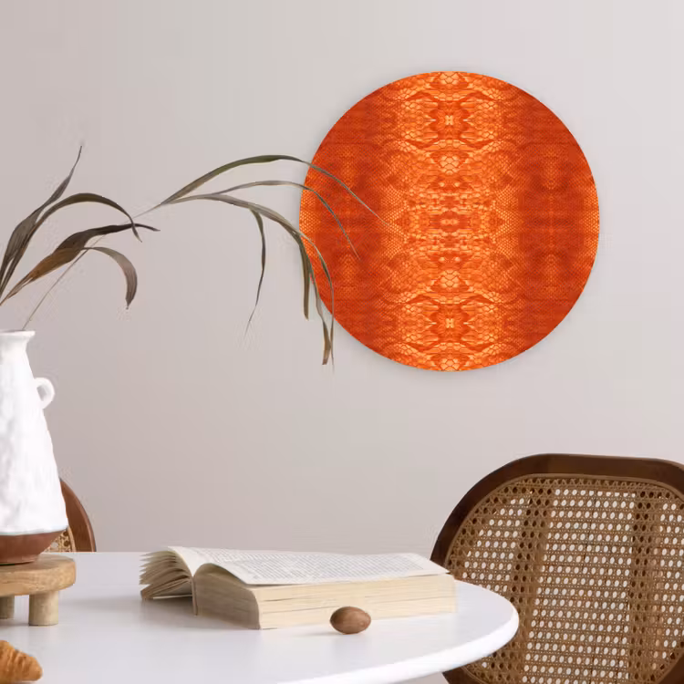 Slang - Boa - Oranje Wandcirkel plexiglas klein 852 -sfeer4