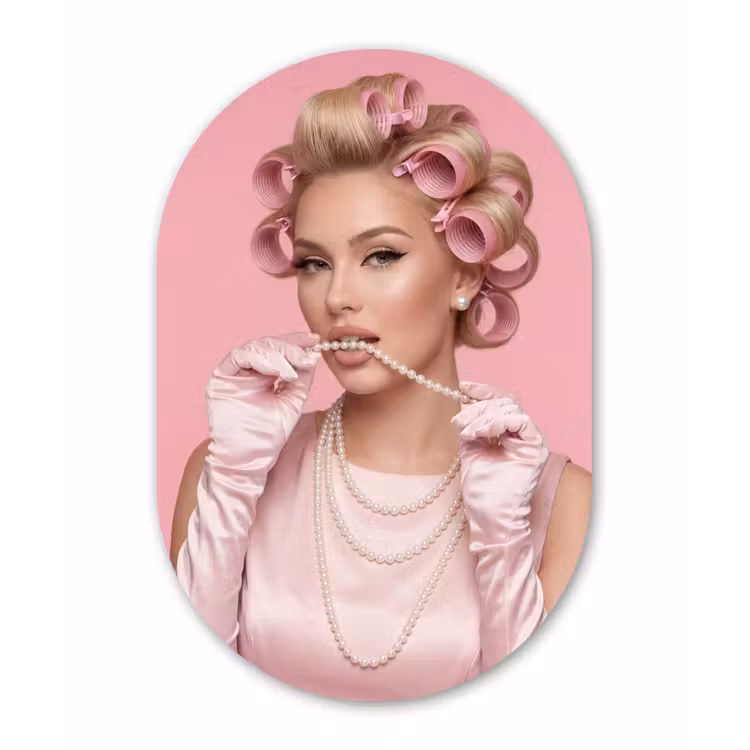 Vrouw - Roze - Parelketting - Krulspelden Wandcirkel Ovaal Aluminium middel -3d