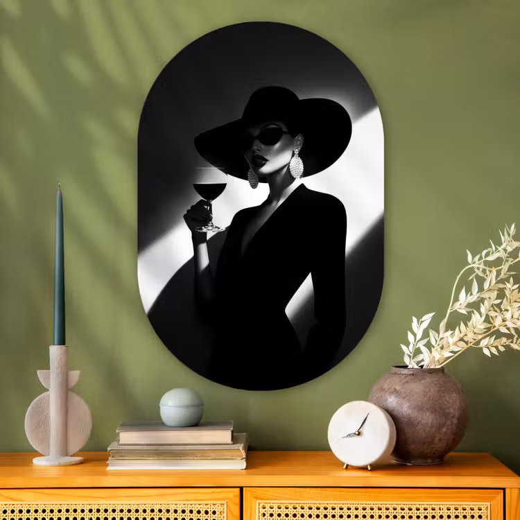 Vrouw - Wijn - Chic Wandcirkel Ovaal Glas middel -sfeer2