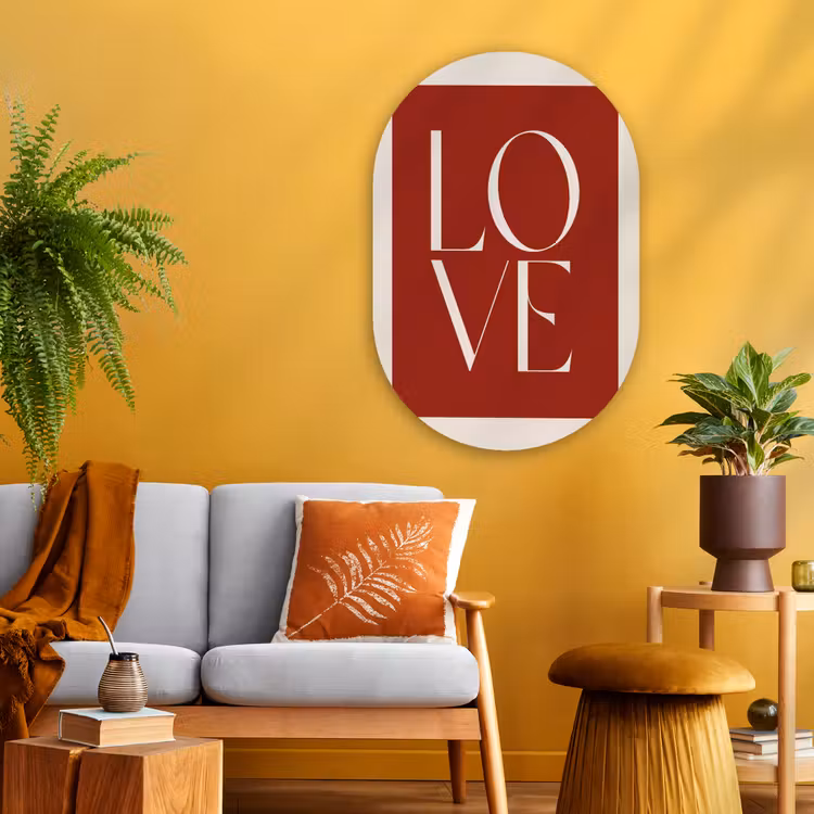 Love - Rood - Minimalistisch Wandcirkel Ovaal Glas middel -sfeer4