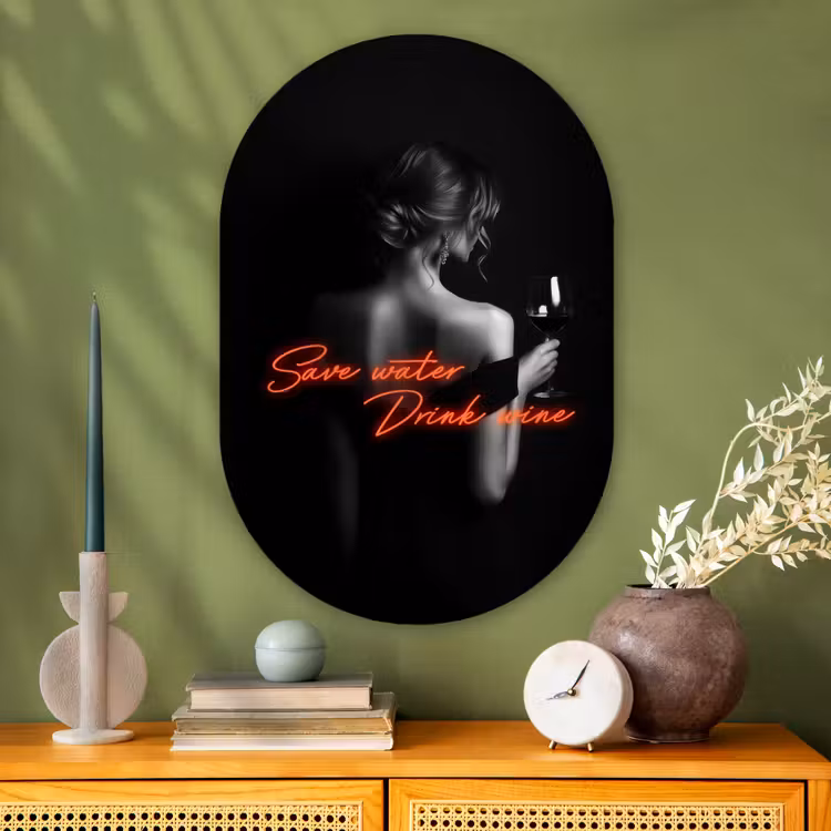 Wijn - Vrouw - Neon - Quote Wandcirkel Ovaal Glas middel -sfeer2