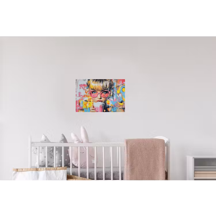 Expressief - Milkshake - Vrouw - Felle kleuren Muursticker klein -kinderkamer