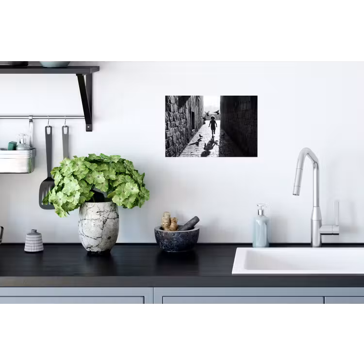 Kind - Vogel - Straat - Zwart-wit - Spelen Muursticker klein -keuken