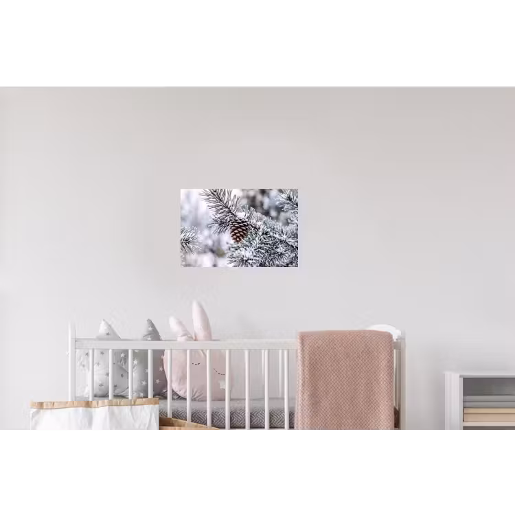 Dennenappel - Tak - Sneeuw - Winter - Sfeervol Muursticker klein -kinderkamer