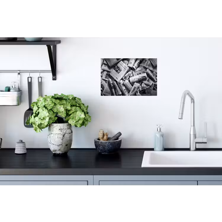 Krant - Stapel - Nieuws - Zwart-wit Muursticker klein -keuken