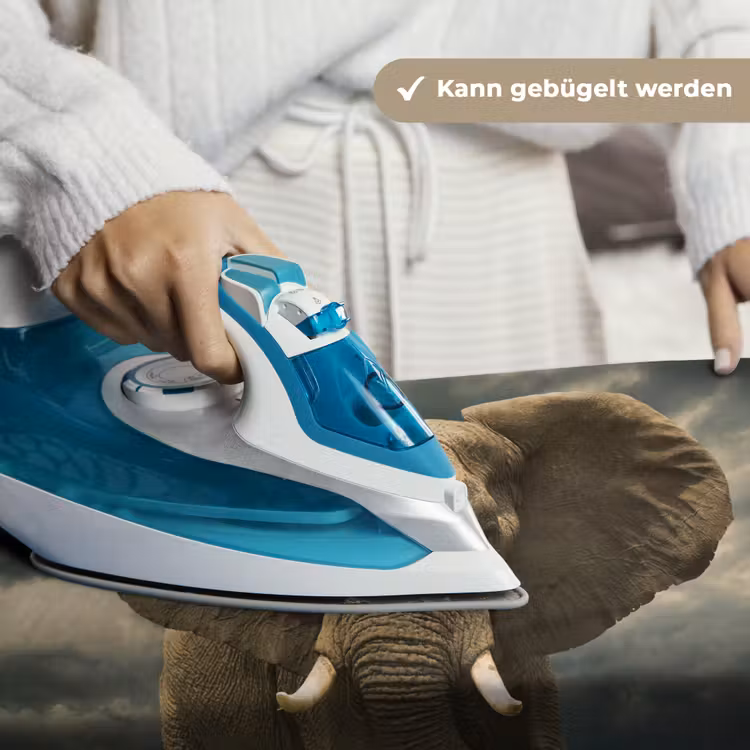 Afrikaanse olifant tegen de donkere wolken Wandkleed katoen klein -tsfeer9_DE