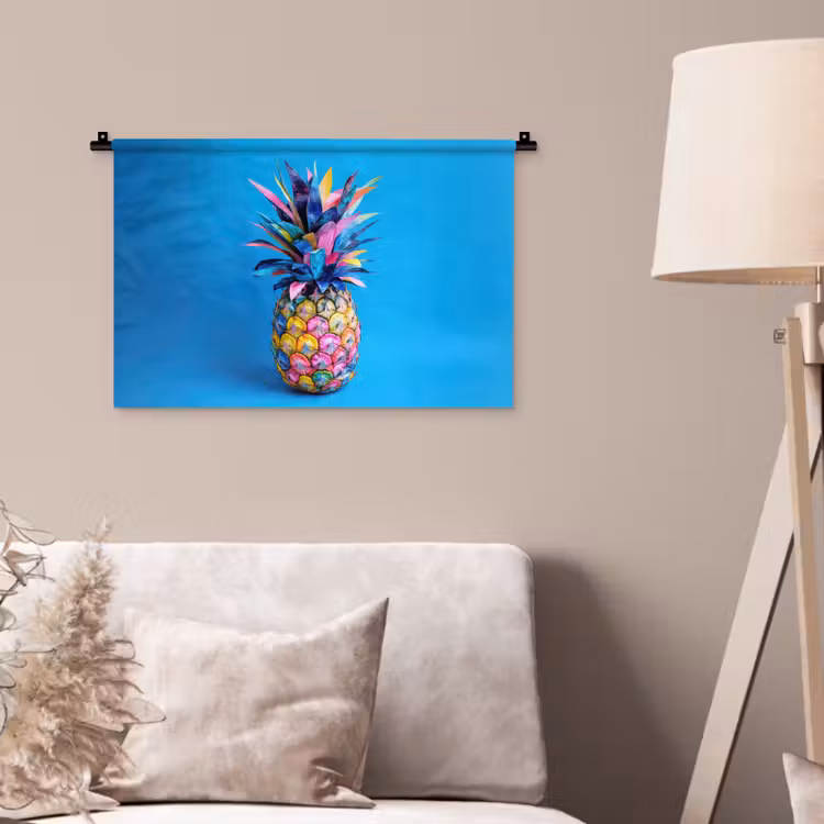 Ananas - Blauw - Tropisch - Vrolijk Wandkleed katoen klein -sfeer4