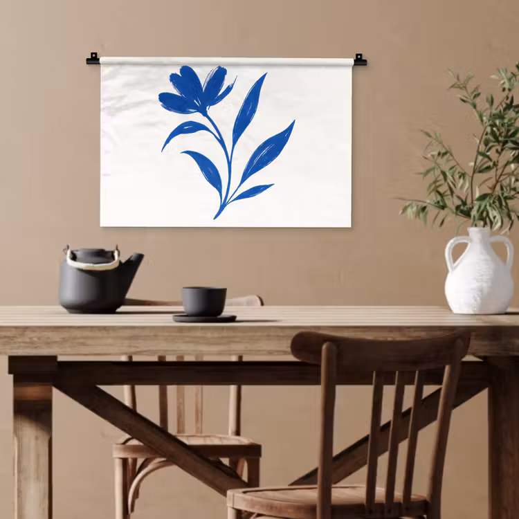 Bloem - Blaadjes - Minimalistisch - Blauw Wandkleed katoen klein -sfeer6