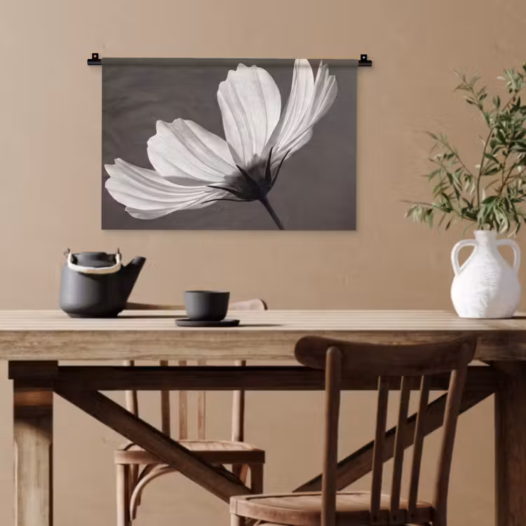 Bloem - Minimalistisch - Zwart - Wit Wandkleed katoen klein -sfeer6