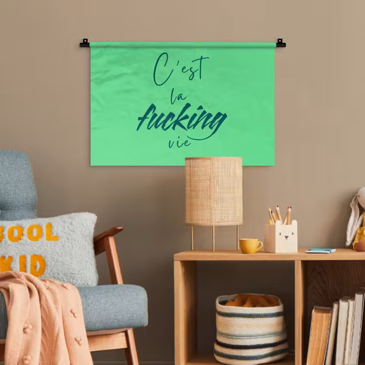 c'est la fucking vie - Groen - Penseelstijl Wandkleed katoen klein -wsfeer4_kind