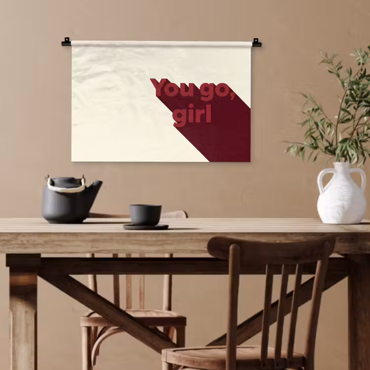 you go girl - 3D - Rood Wandkleed katoen klein -sfeer6