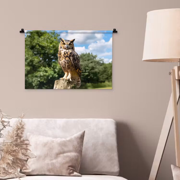 Uil - Boomstronk - Bos - Lucht Wandkleed katoen klein -sfeer4