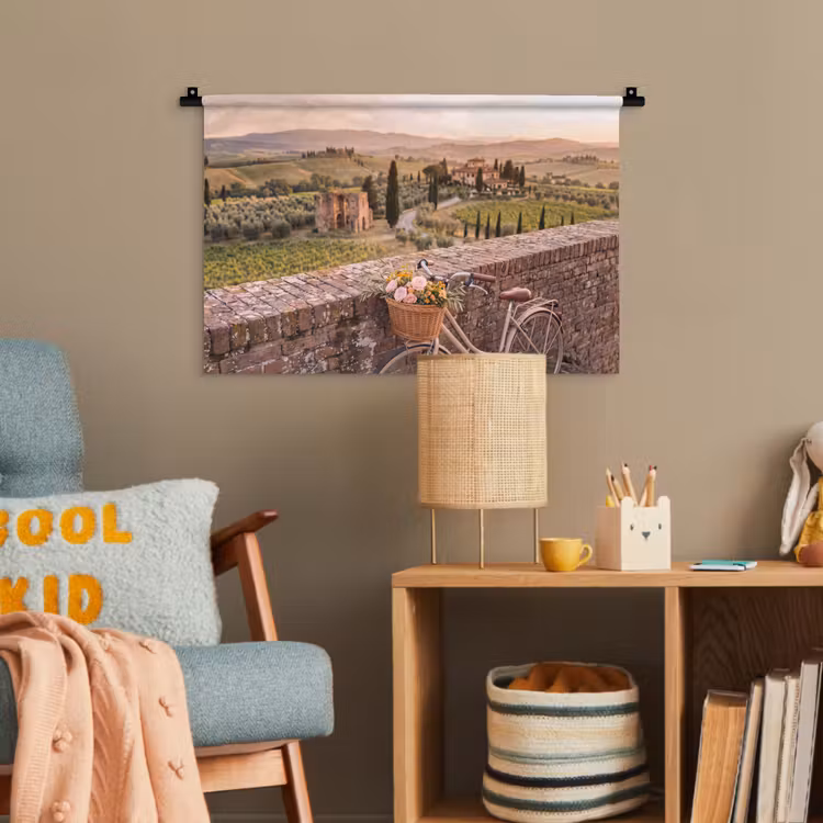 Fiets - Bloemen - Toscane - Landschap - Roze Wandkleed katoen klein -wsfeer4_kind