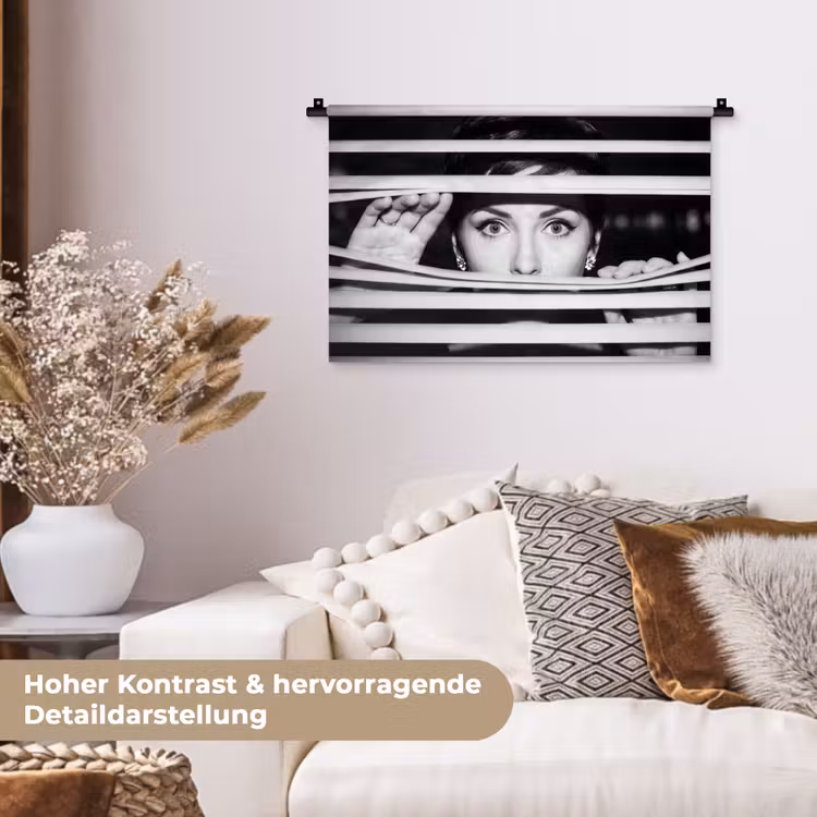 Vrouw - Jaloezieën - Portret - Zwart-wit Wandkleed katoen klein -tsfeer1_DE