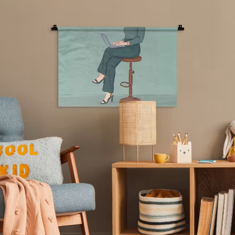 Vrouw - Laptop - Zittend - Illustratie - Groen Wandkleed katoen klein -wsfeer4_kind