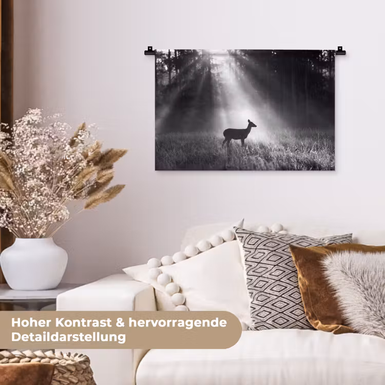 Hert - Bos - Zonnestralen - Zwart-wit - Natuur Wandkleed katoen klein -tsfeer1_DE