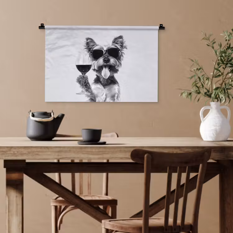 Hondje - Wijnglas - Zonnebril - Enthousiast Wandkleed katoen klein -sfeer6