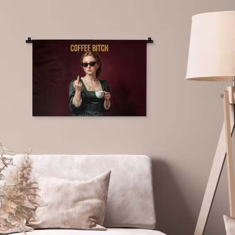 Koffie - Vrouw - Middelvinger Wandkleed katoen klein -sfeer4