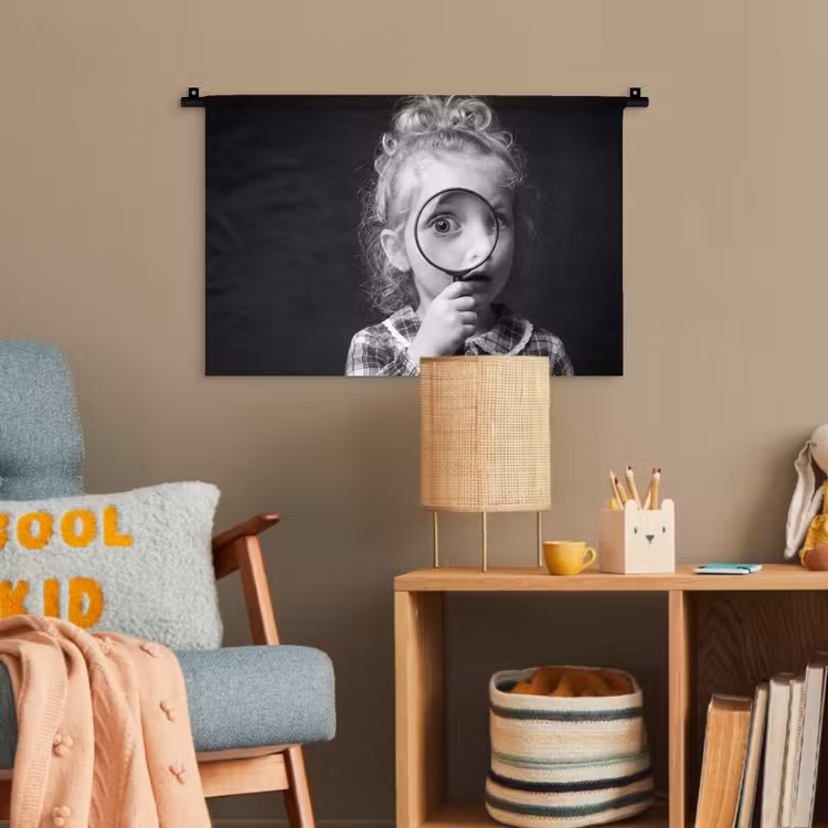 Kind - Vergrootglas - Portret - Zwart-wit Wandkleed katoen klein -wsfeer4_kind