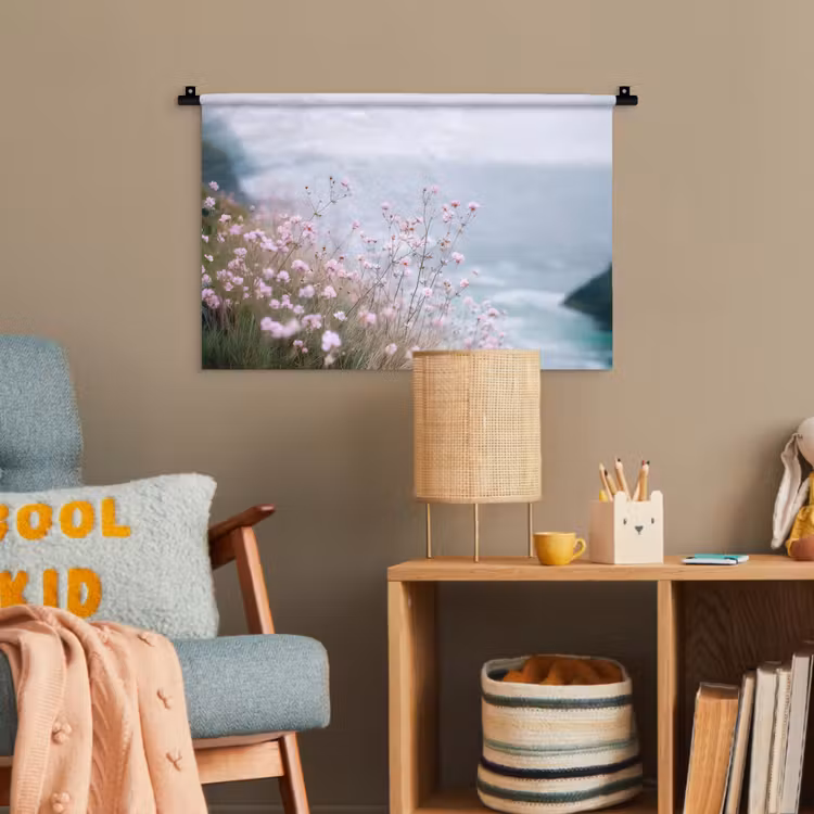 Klif - Bloemen - Zee - Roze Wandkleed katoen klein -wsfeer4_kind