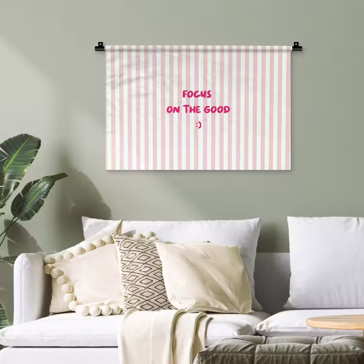 Focus on the good - Strepen - Roze - Smiley Wandkleed katoen klein -sfeer7