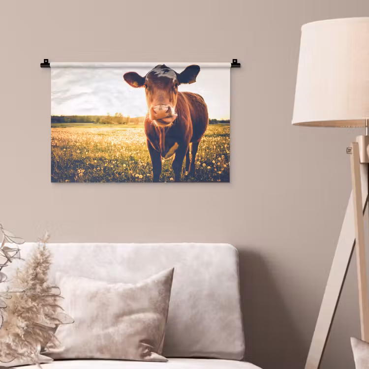 Koe - Zonsondergang - Bloemen - Gras - Dieren Wandkleed katoen klein -sfeer4