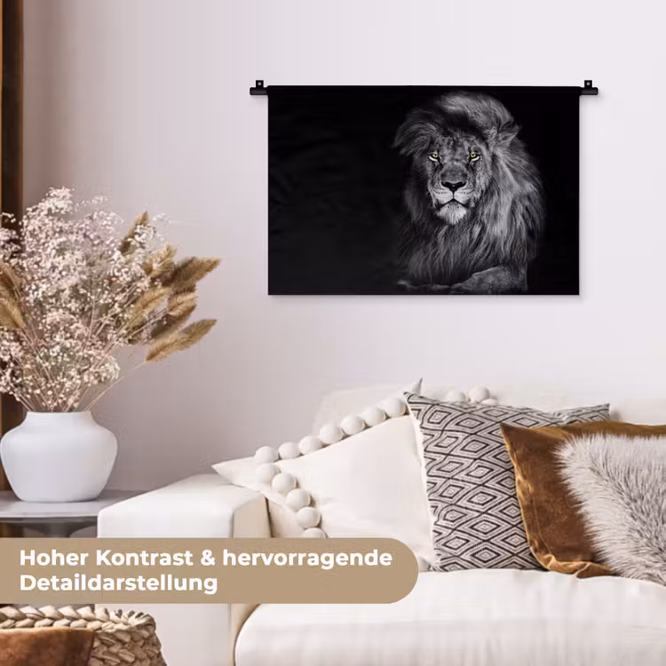 Leeuw - Ogen - Oranje - Zwart wit - Dieren - Portret Wandkleed katoen klein -tsfeer1_DE