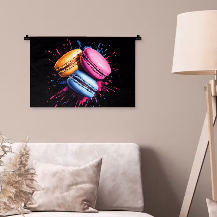 Macarons - Dessert - Graffiti - Kleurrijk - Roze - Blauw - Geel Wandkleed katoen klein -sfeer4
