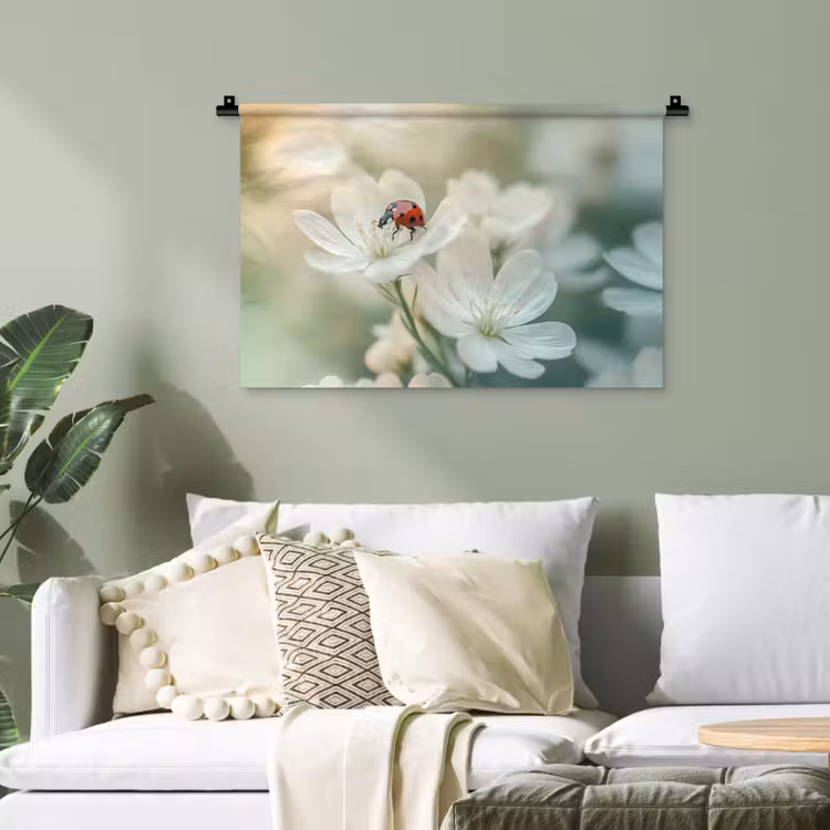 Lieveheersbeestje - Bloemen - Wit Wandkleed katoen klein -sfeer7