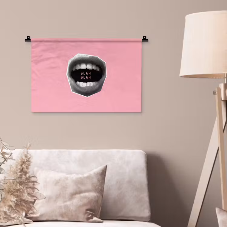 Mond - BLAH BLAH - Roze Wandkleed katoen klein -sfeer4