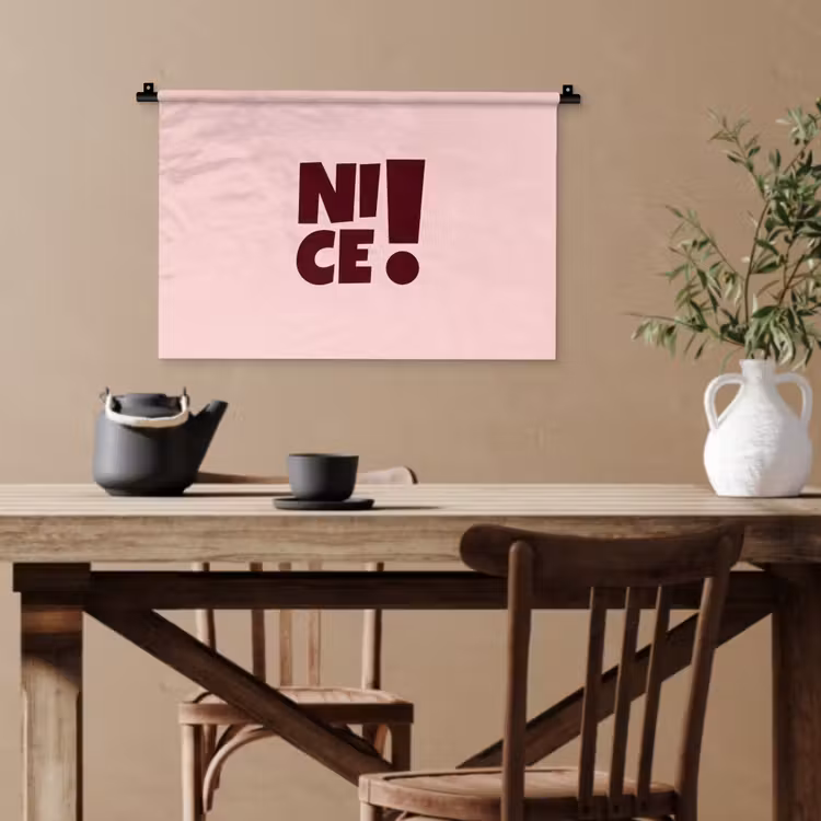 Nice - Uitroepteken - Roze Wandkleed katoen klein -sfeer6