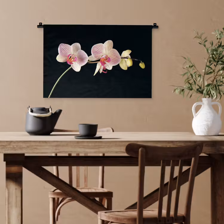 Orchidee - Bloemen - Zwart - Roze - Knoppen Wandkleed katoen klein -sfeer6