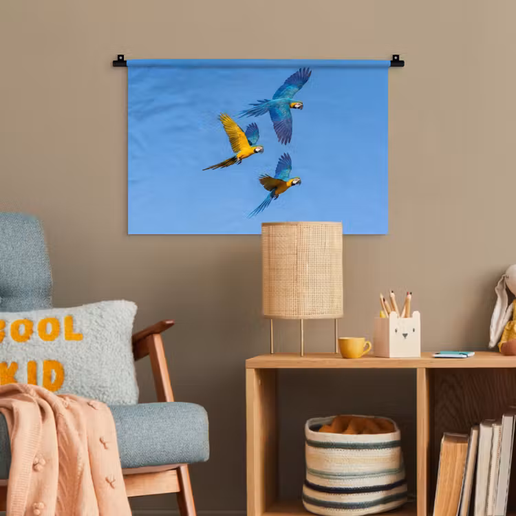 Papagaai - Vliegen - Blauw - Geel Wandkleed katoen klein -wsfeer4_kind