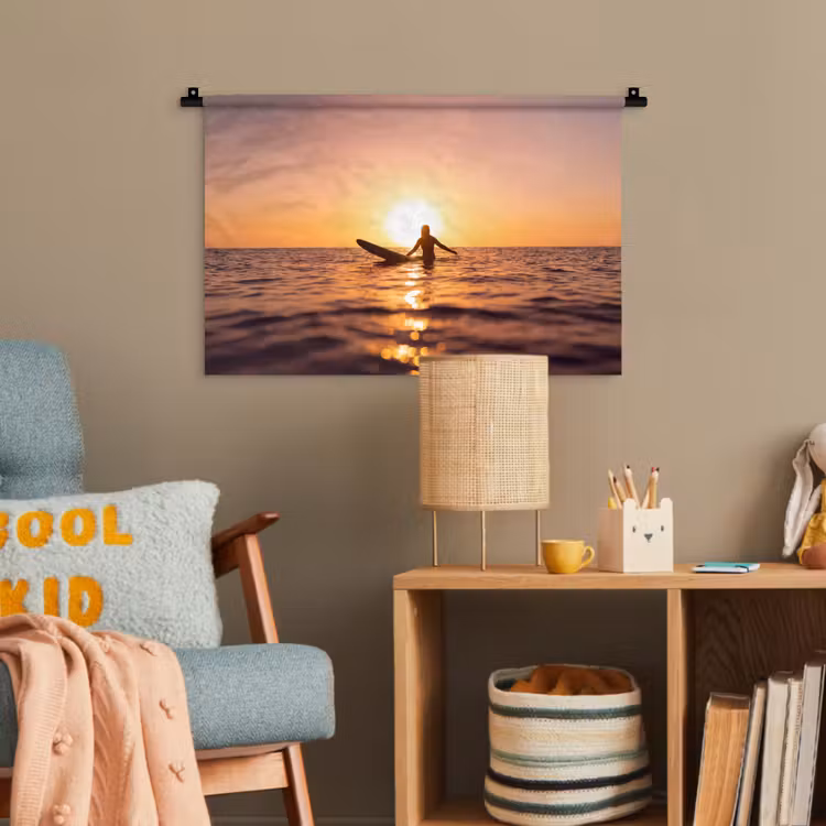 Persoon - Surfen - Zonsondergang - Zee - Oranje Wandkleed katoen klein -wsfeer4_kind