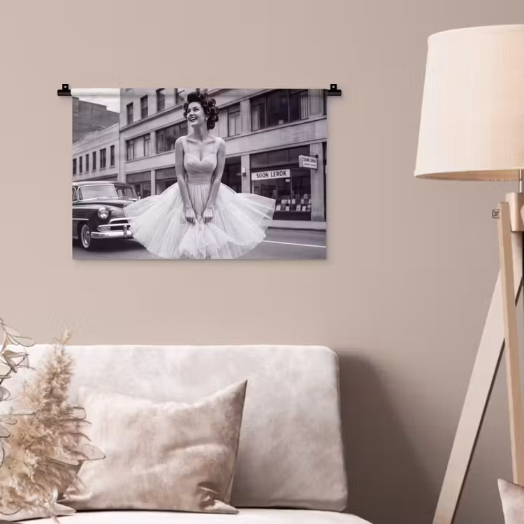 Retro - Vrouw - Zwart - Wit Wandkleed katoen klein -sfeer4