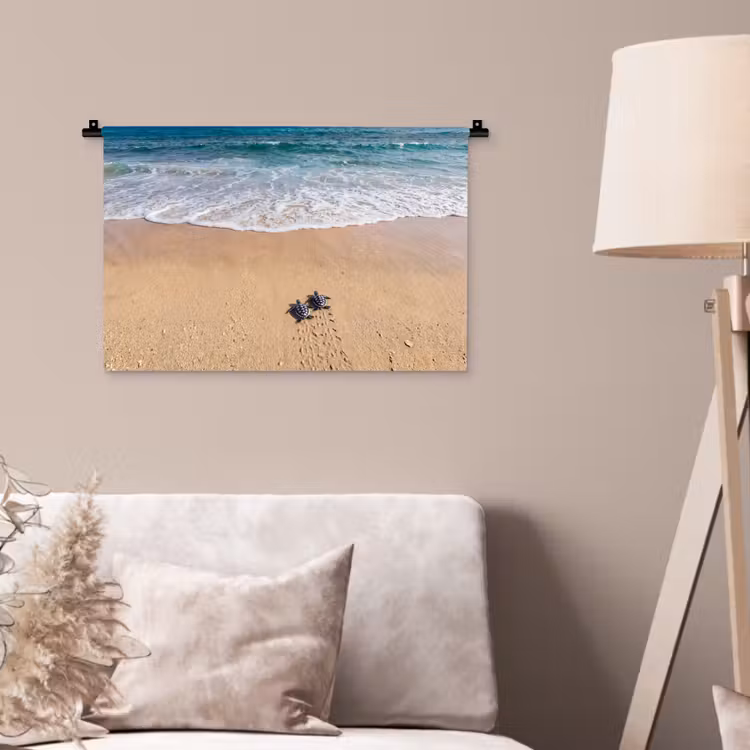 Schildpad - Jong - Strand - Oceaan - Blauw Wandkleed katoen klein -sfeer4
