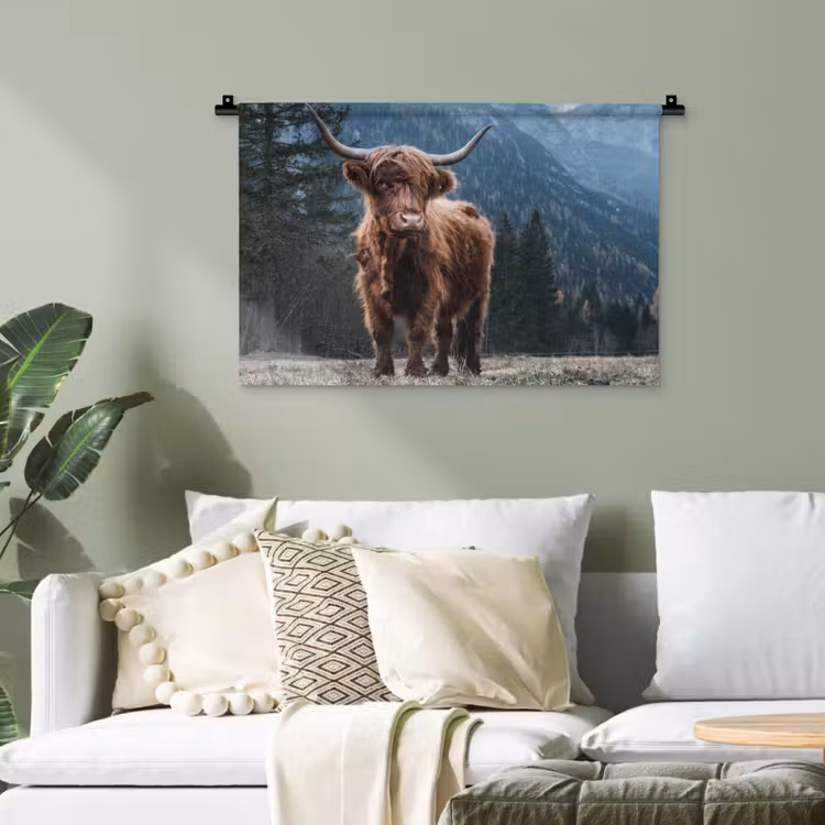 Schotse hooglander - Berg - Landschap - Bomen - Koe - Natuur Wandkleed katoen klein -sfeer7