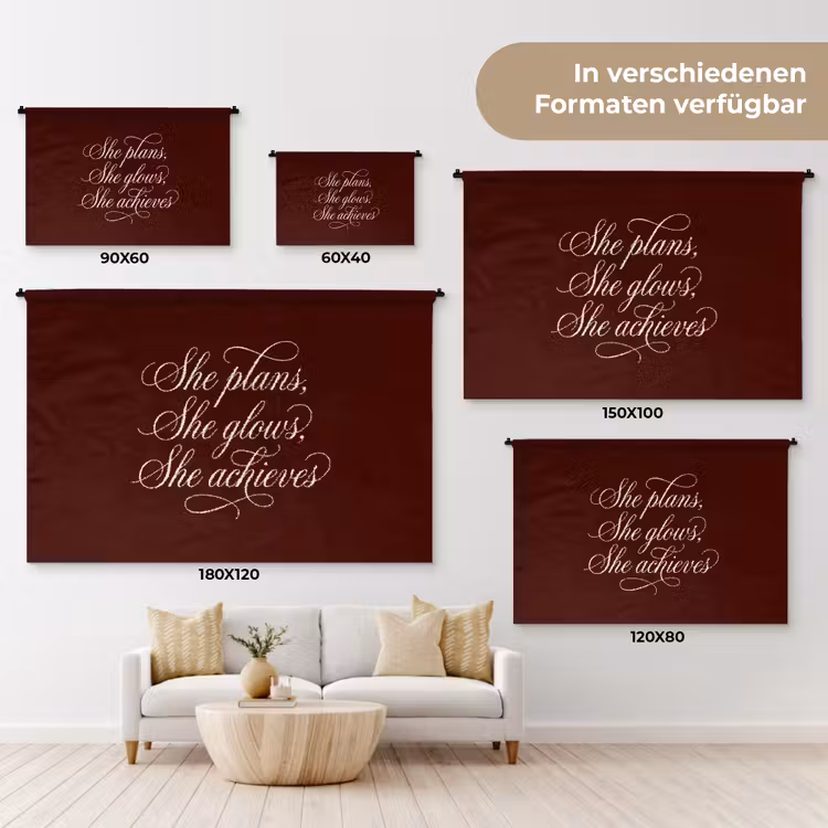She plans she glows she achieves - Rood - Cursief Wandkleed katoen klein -tsfeer8_DE