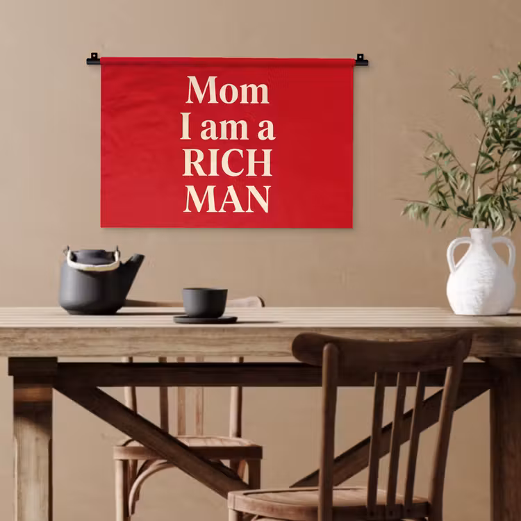 Tekst - Rijkdom - Motivatie - Rood - Modern Wandkleed katoen klein -sfeer6