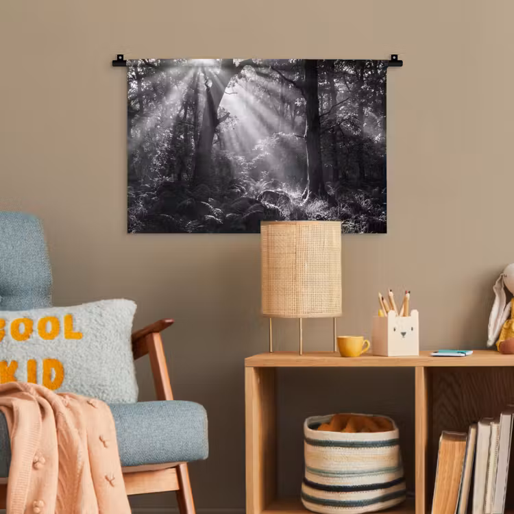 Bos - Lichtstralen - Natuur - Zwart-wit Wandkleed katoen klein -wsfeer4_kind