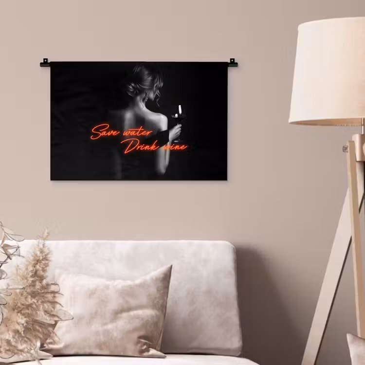 Wijn - Vrouw - Neon - Quote Wandkleed katoen klein -sfeer4
