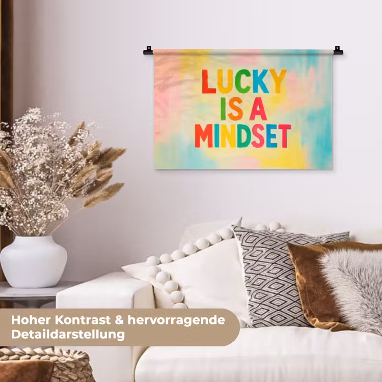 Quote - Lucky - Regenboogkleuren Wandkleed katoen klein -tsfeer1_DE