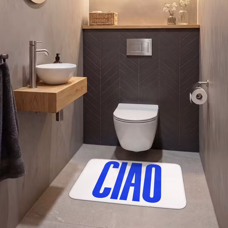 Ciao - Hoofdletters - Blauw - Minimalistisch WCmat middel -sfeer2