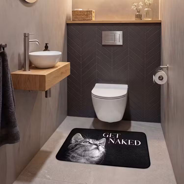 Kat - Dieren - quote - Get naked - Zwart WCmat middel -sfeer2