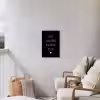 Grote avonturen beginnen klein - Quotes - Spreuken Tuinposter op houten frame 2 cm dik klein -sfeer1
