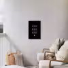 Wijnen wijnen wijnen - Quotes - Spreuken Tuinposter op houten frame 2 cm dik klein -sfeer1
